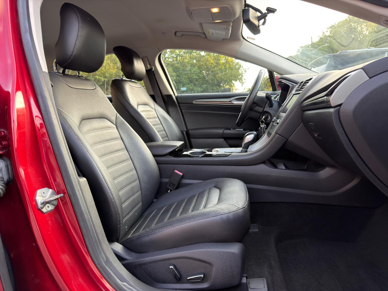 Ford Fusion 4dr Sdn SE Hybrid FWD 2013