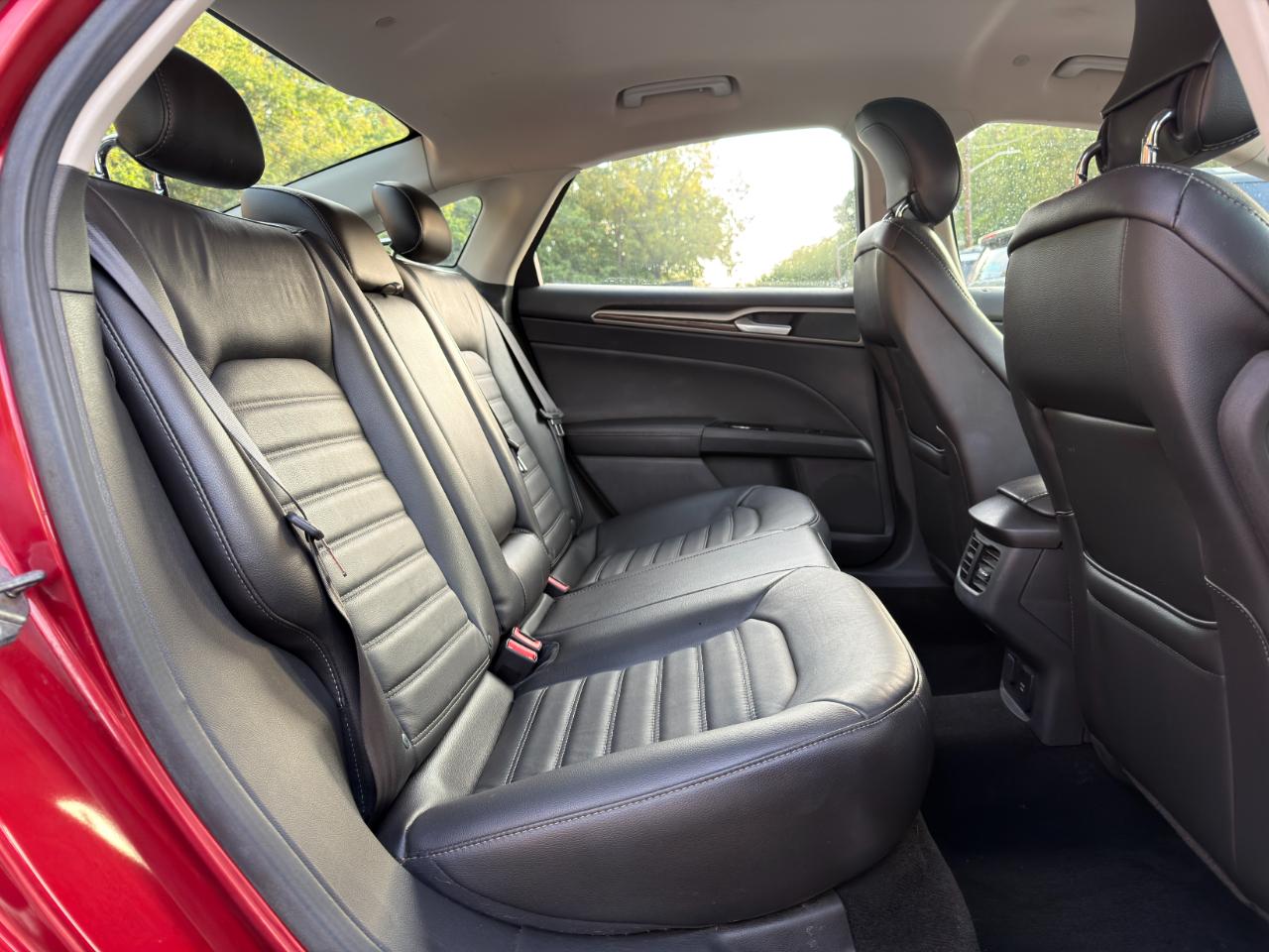 Ford Fusion 4dr Sdn SE Hybrid FWD 2013