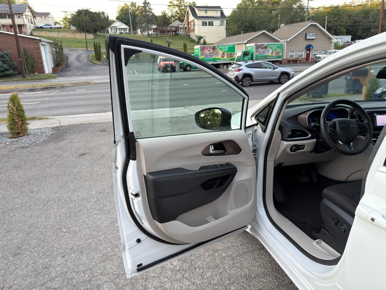 Chrysler Voyager LX FWD 2022