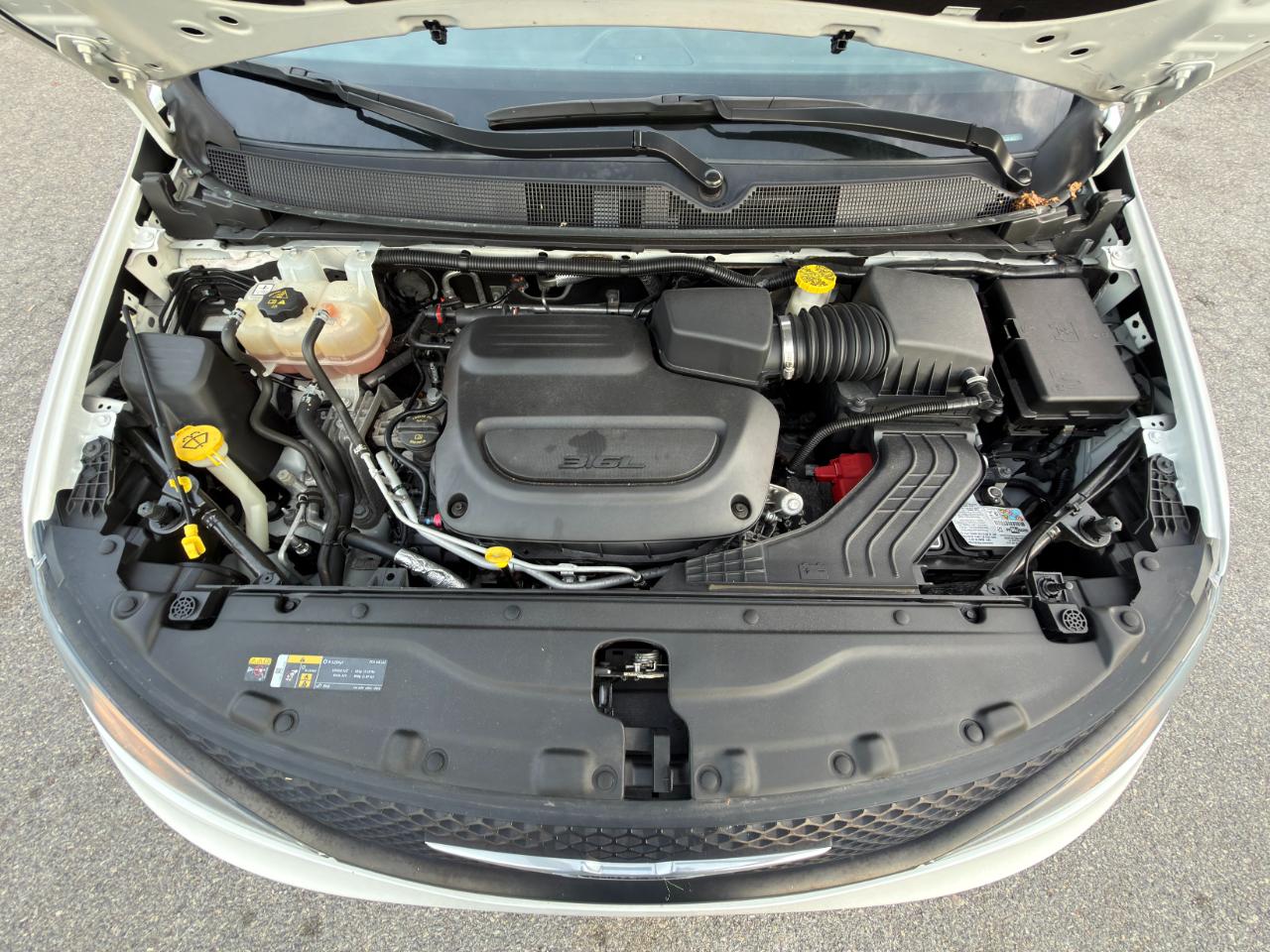 Chrysler Voyager LX FWD 2022
