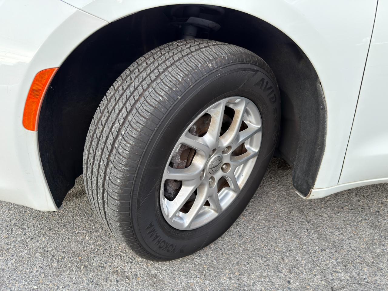 Chrysler Voyager LX FWD 2022
