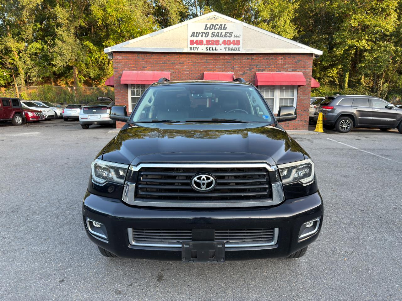 Toyota Sequoia TRD Sport 4WD (Natl) 2018