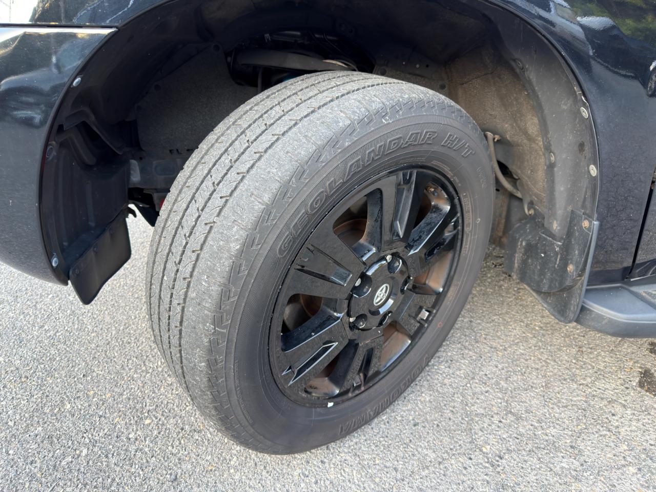 Toyota Sequoia TRD Sport 4WD (Natl) 2018