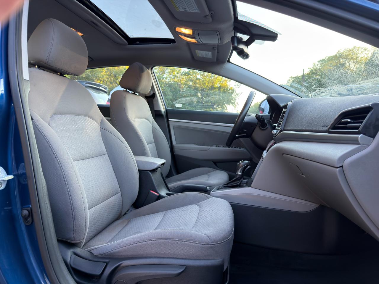 Hyundai Elantra Value Edition Auto 2019