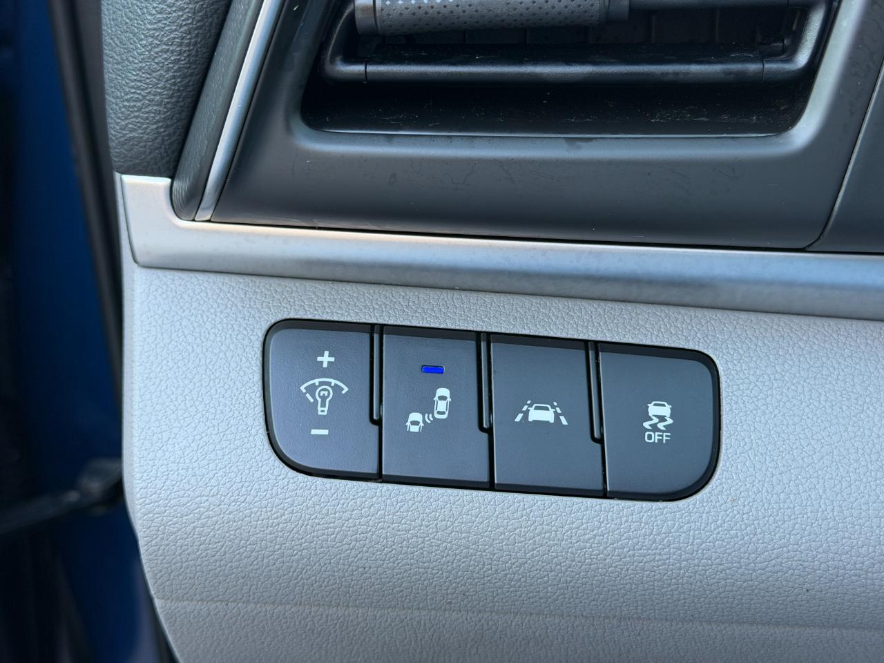 Hyundai Elantra Value Edition Auto 2019