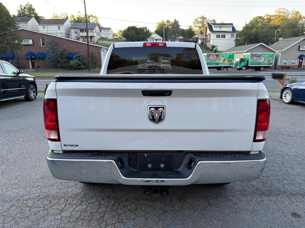 RAM 1500 4WD Crew Cab 140.5" Tradesman 2016