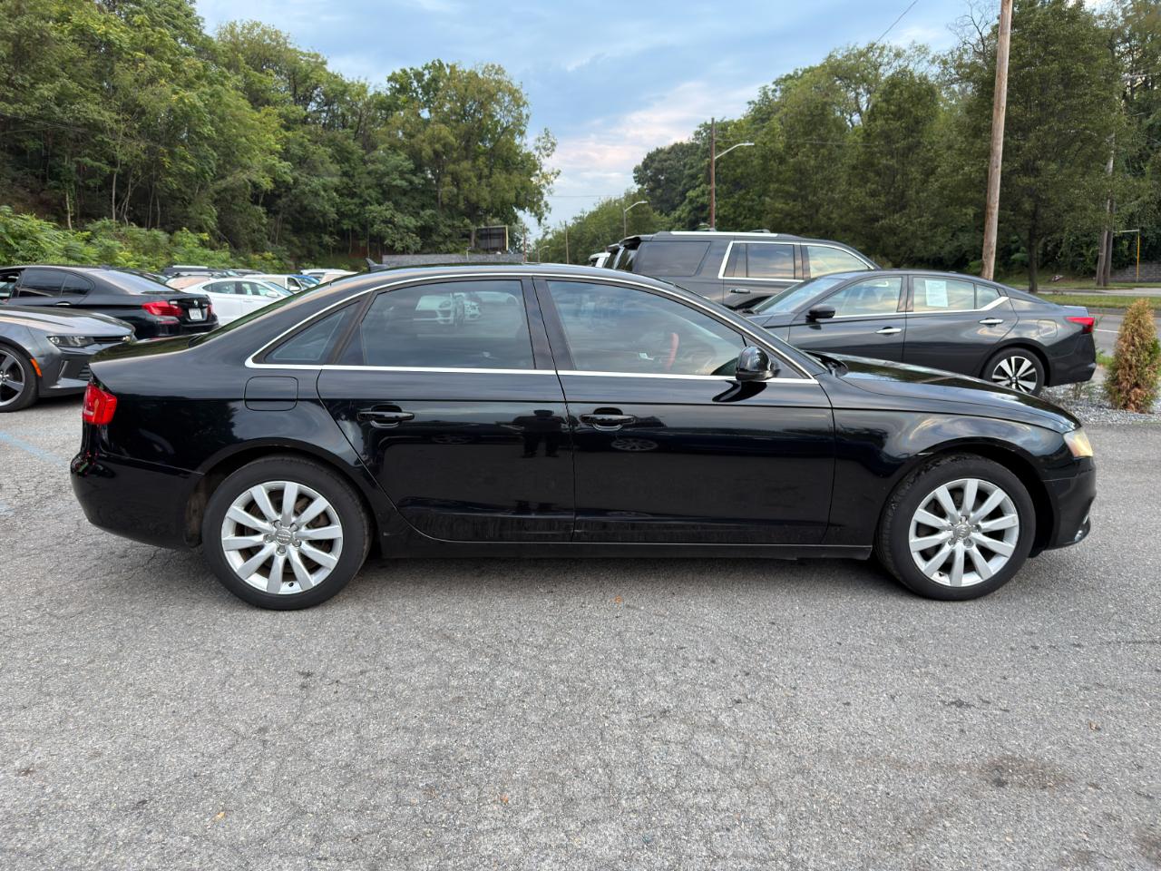 Audi A4 4dr Sdn Auto quattro 2.0T Premium Plus 2011