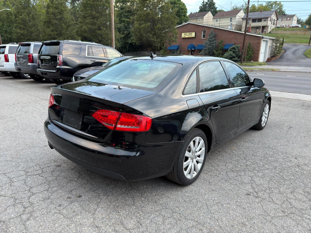 Audi A4 4dr Sdn Auto quattro 2.0T Premium Plus 2011