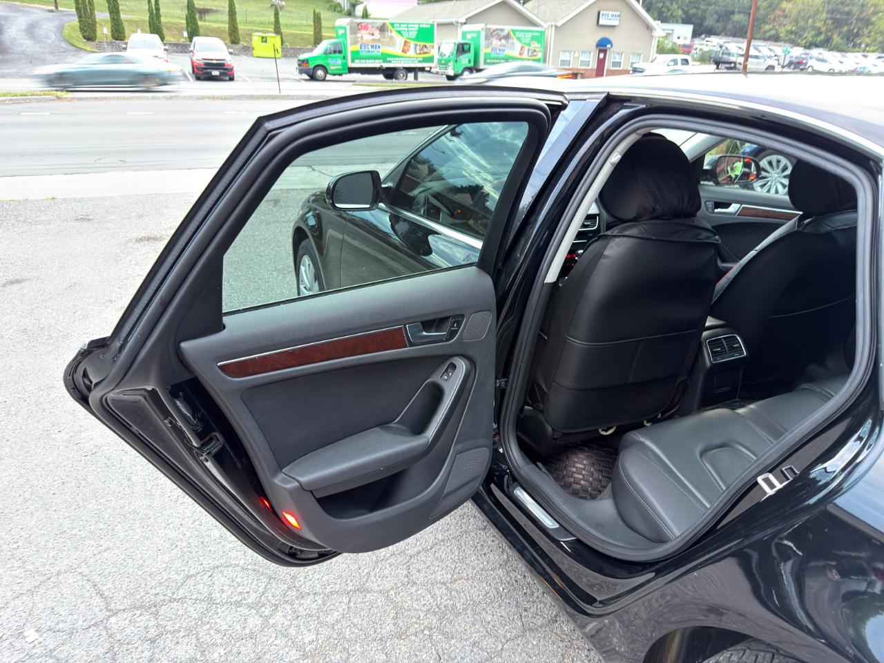 Audi A4 4dr Sdn Auto quattro 2.0T Premium Plus 2011