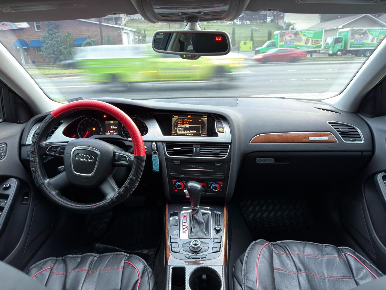 Audi A4 4dr Sdn Auto quattro 2.0T Premium Plus 2011