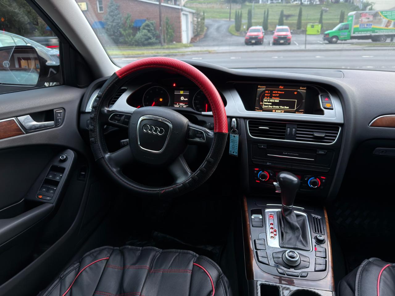 Audi A4 4dr Sdn Auto quattro 2.0T Premium Plus 2011