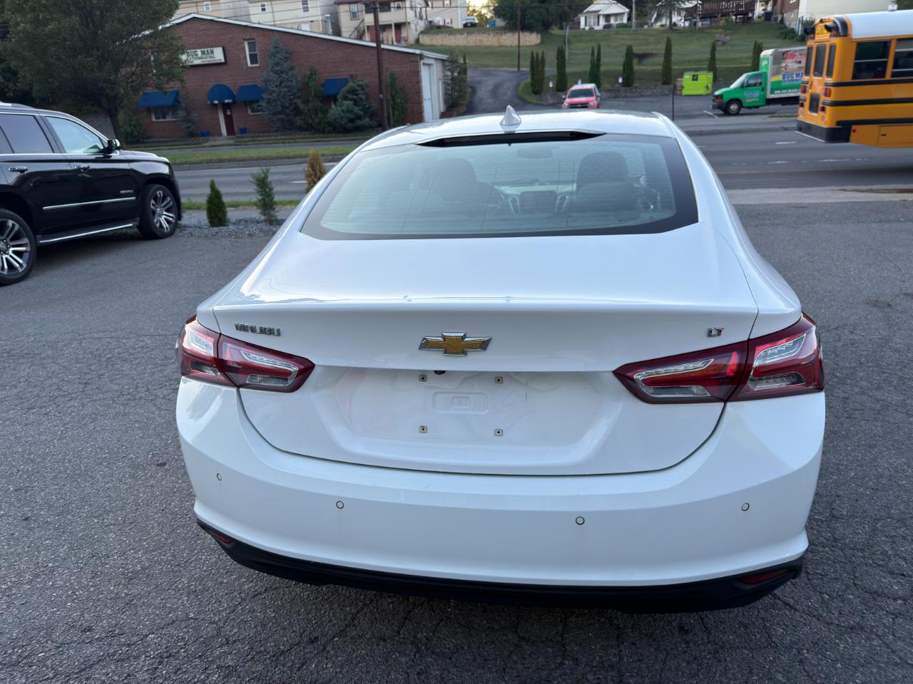 Chevrolet Malibu 4dr Sdn LT 2021