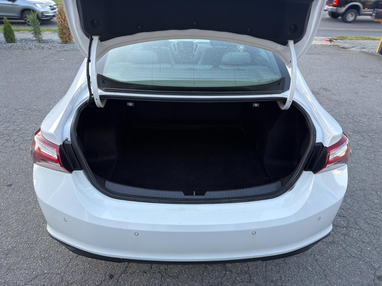 Chevrolet Malibu 4dr Sdn LT 2021
