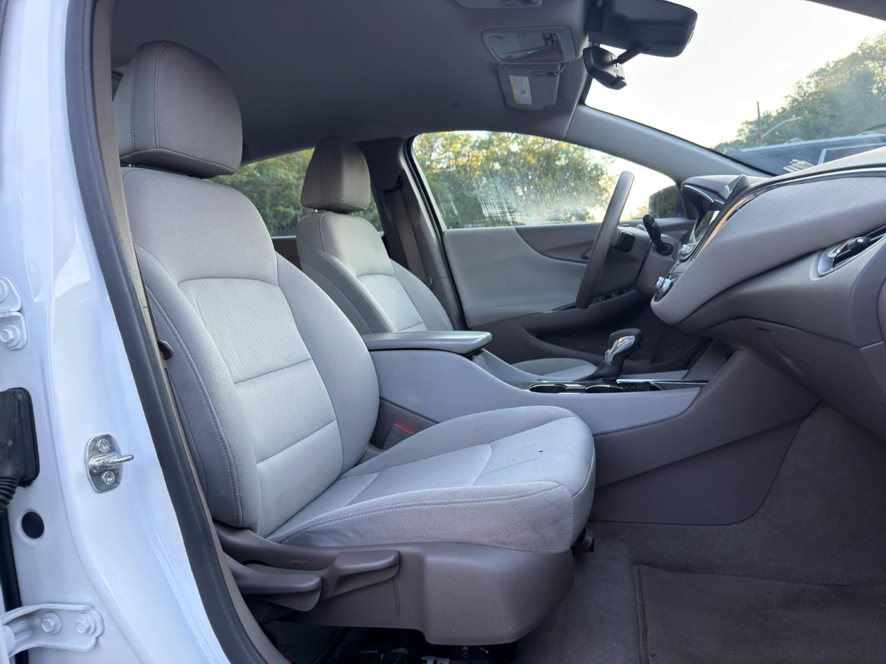 Chevrolet Malibu 4dr Sdn LT 2021