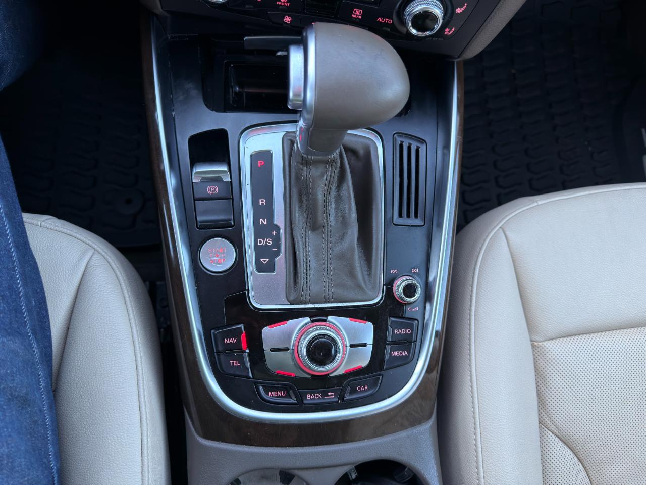Audi Q5 quattro 4dr 3.0T Prestige 2014