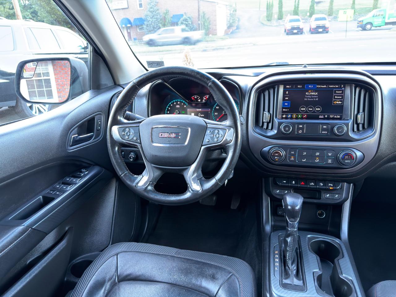GMC Canyon 4WD Crew Cab 128" AT4 w/Leather 2022