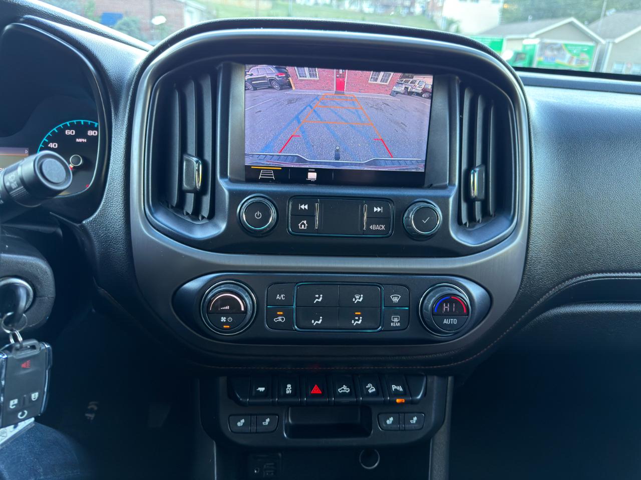 GMC Canyon 4WD Crew Cab 128" AT4 w/Leather 2022