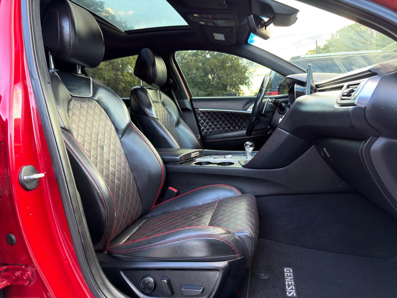 Genesis G70 2.0T Advanced RWD 2019