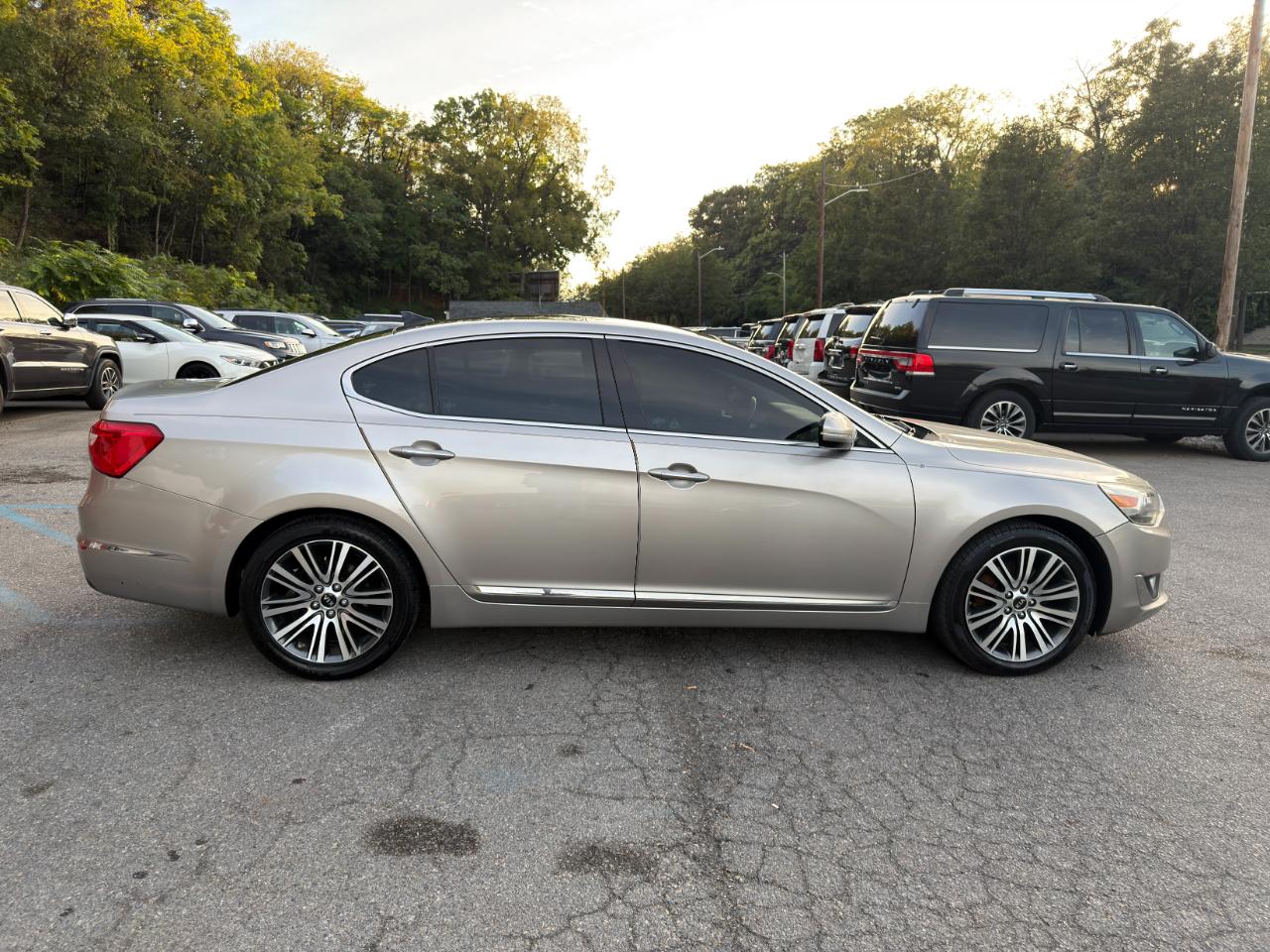 Kia Cadenza 4dr Sdn Premium 2015
