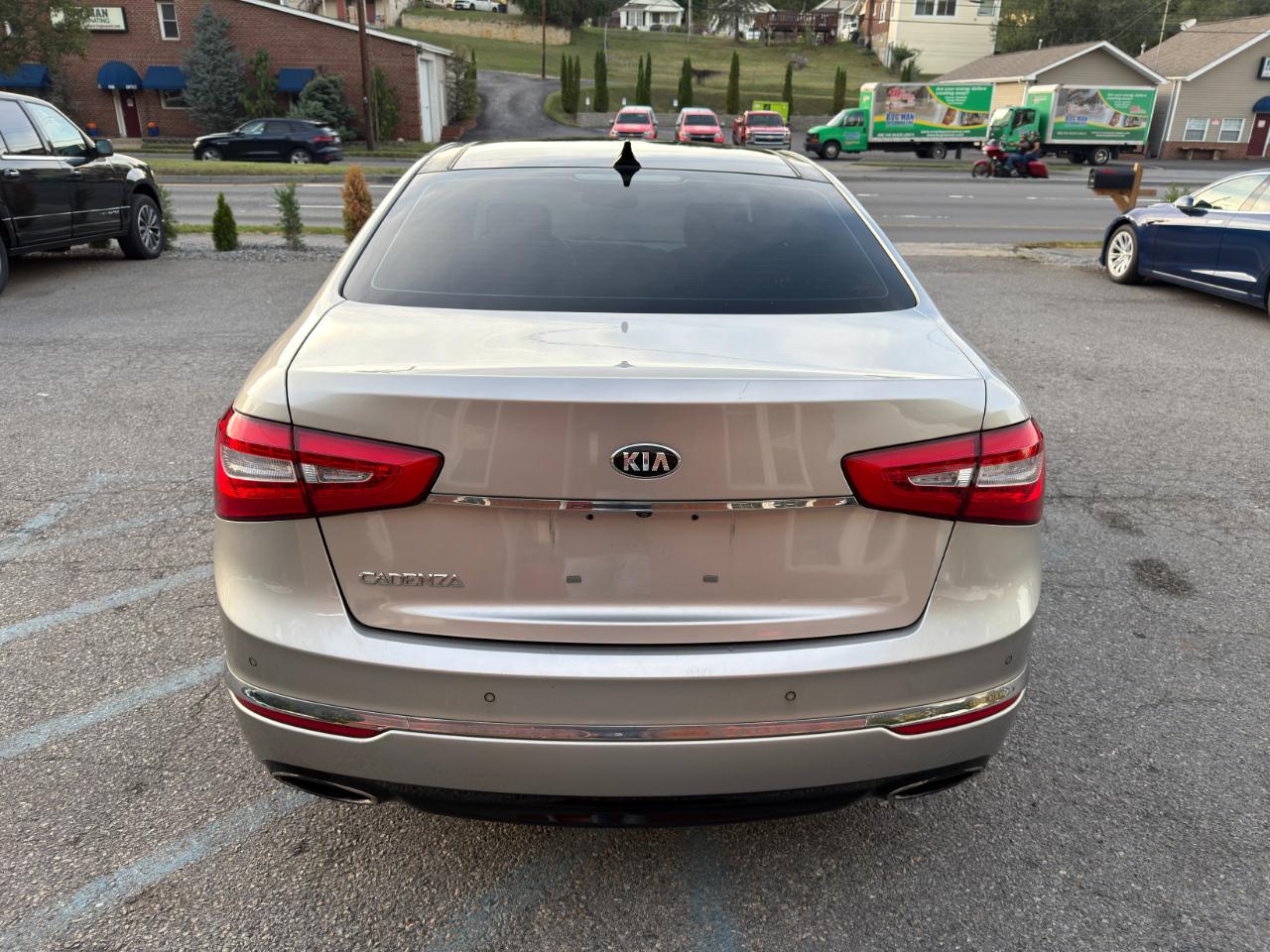 Kia Cadenza 4dr Sdn Premium 2015