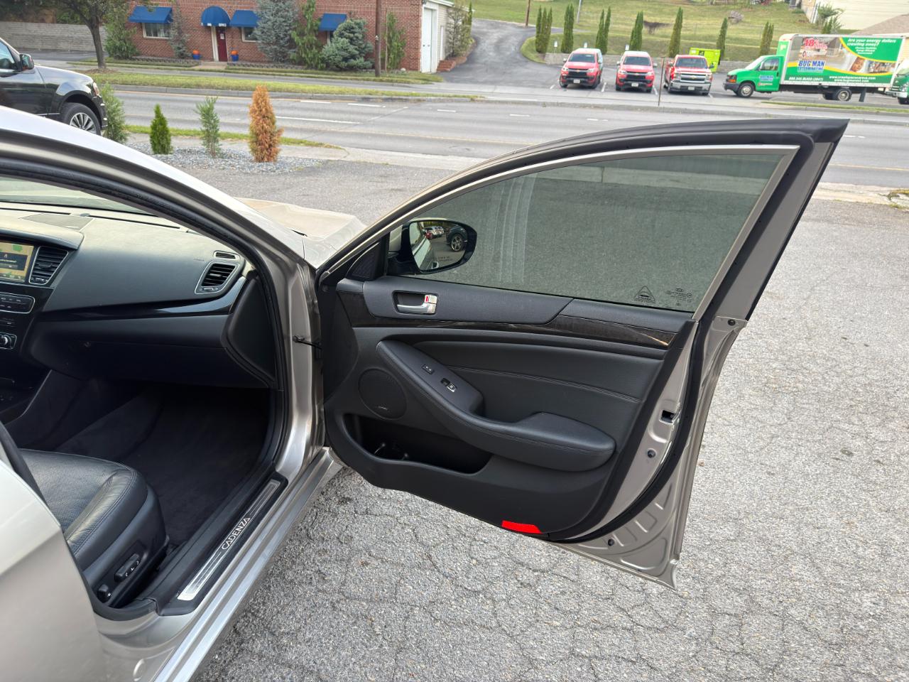 Kia Cadenza 4dr Sdn Premium 2015