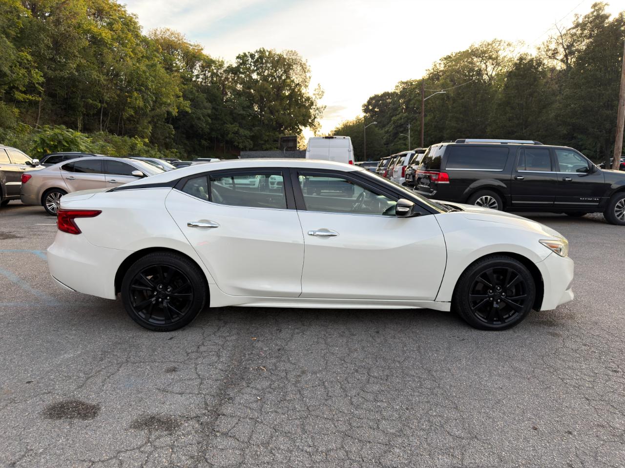 Nissan Maxima SV 3.5L 2018