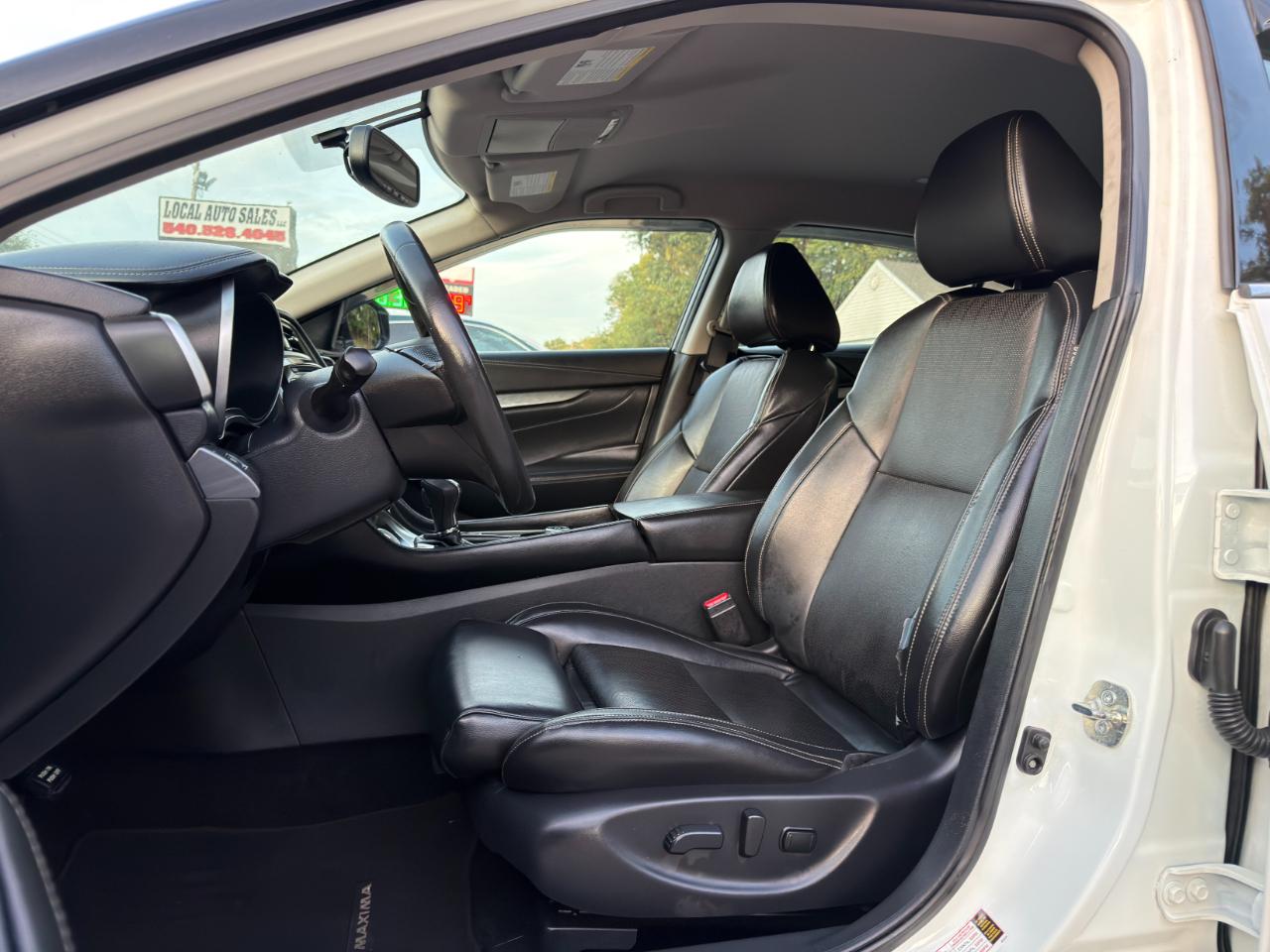 Nissan Maxima SV 3.5L 2018