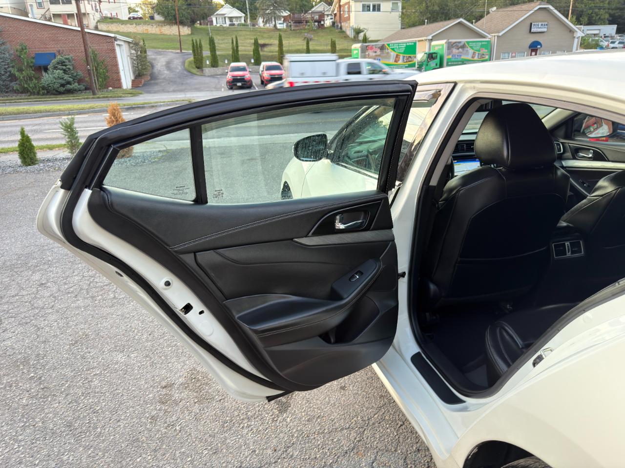 Nissan Maxima SV 3.5L 2018