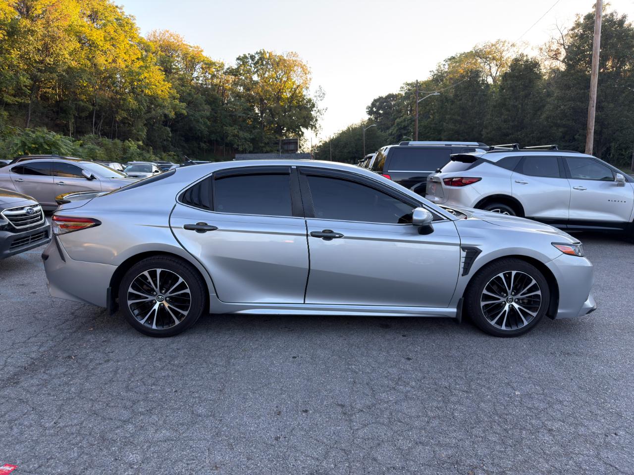 Toyota Camry XLE Auto (Natl) 2018