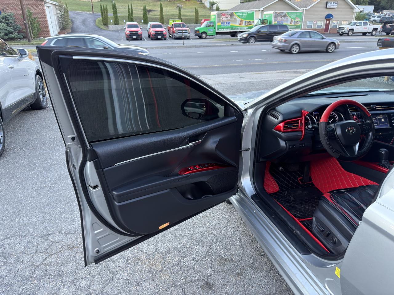Toyota Camry XLE Auto (Natl) 2018