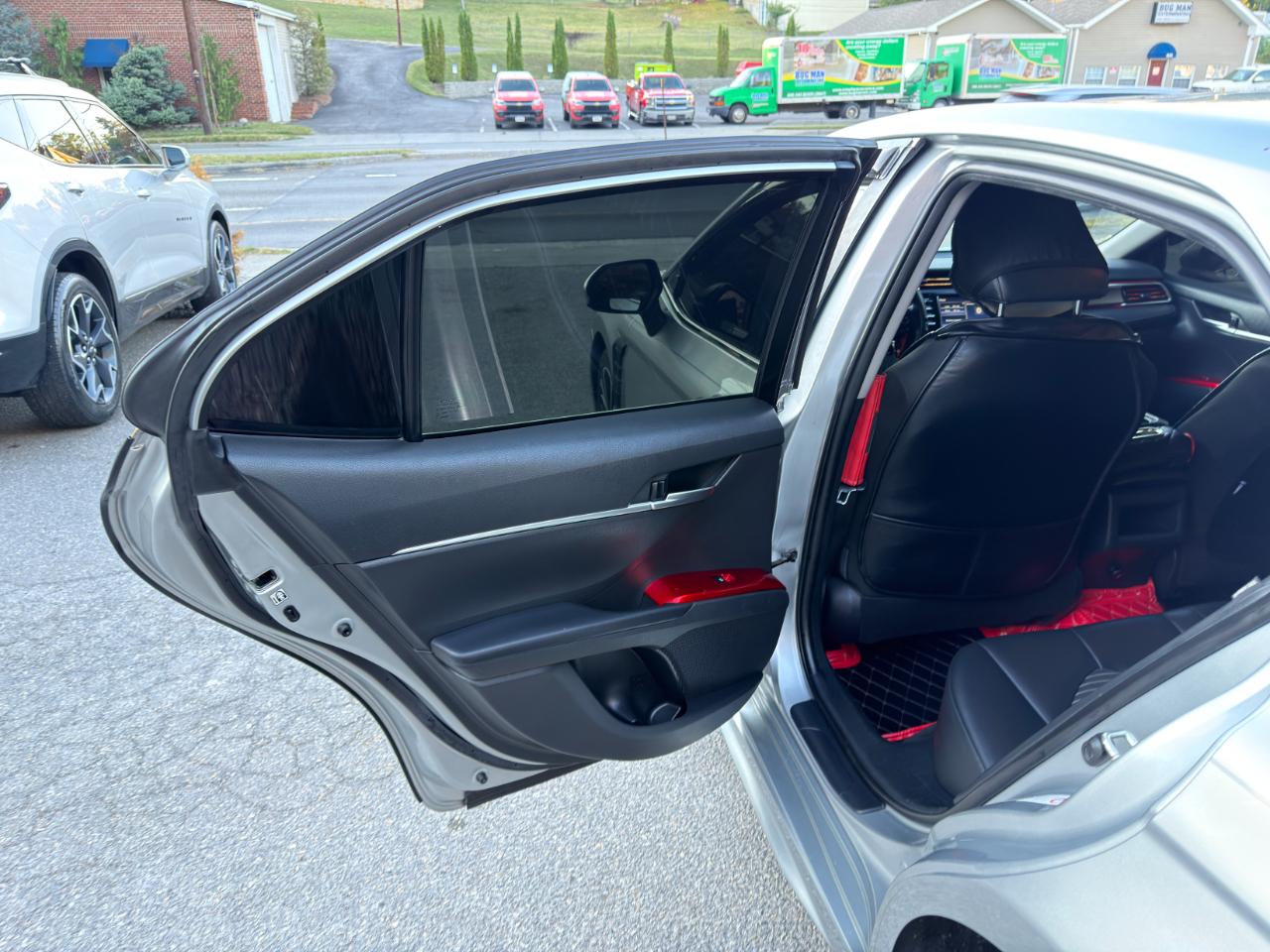 Toyota Camry XLE Auto (Natl) 2018