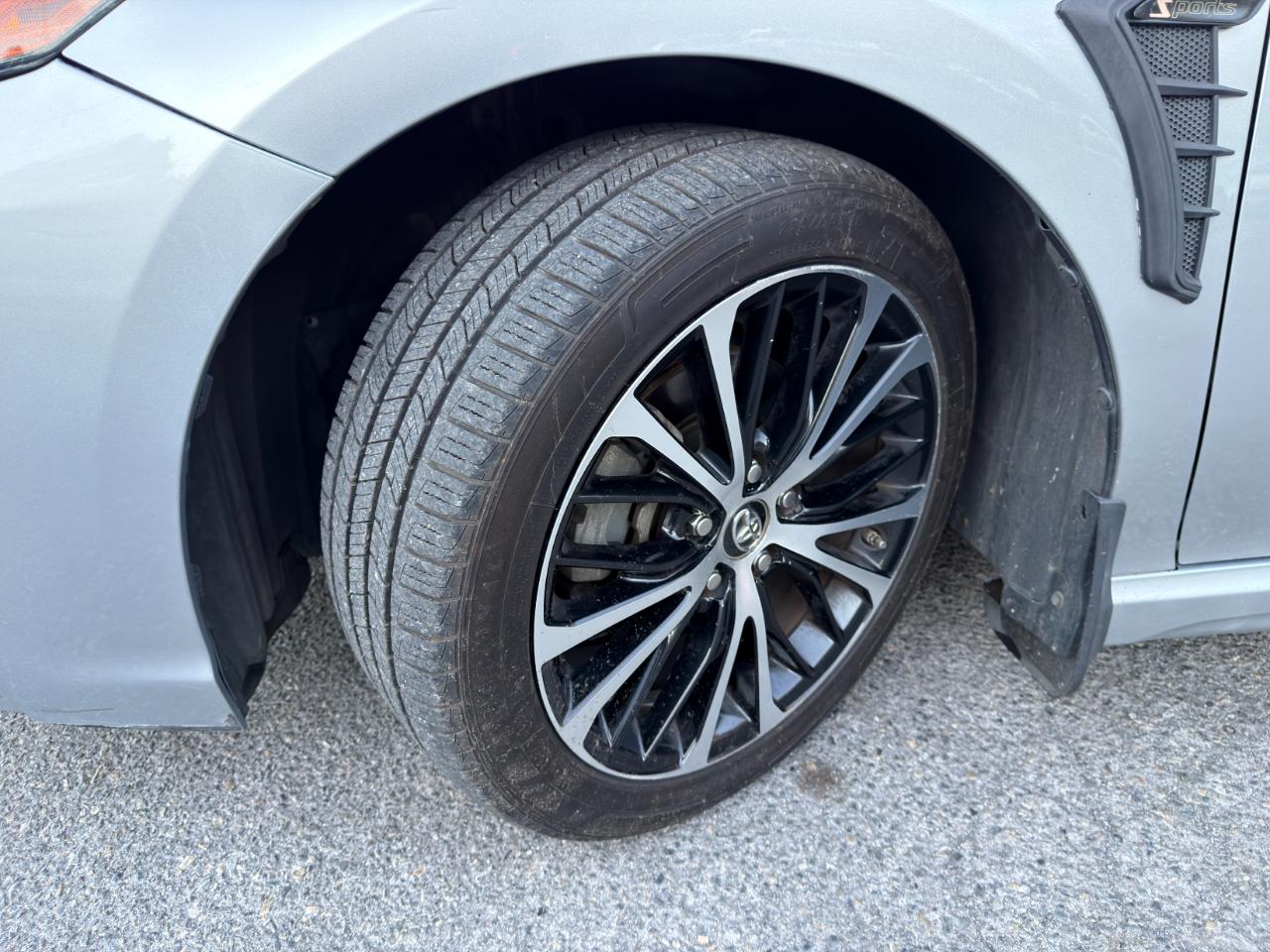 Toyota Camry XLE Auto (Natl) 2018