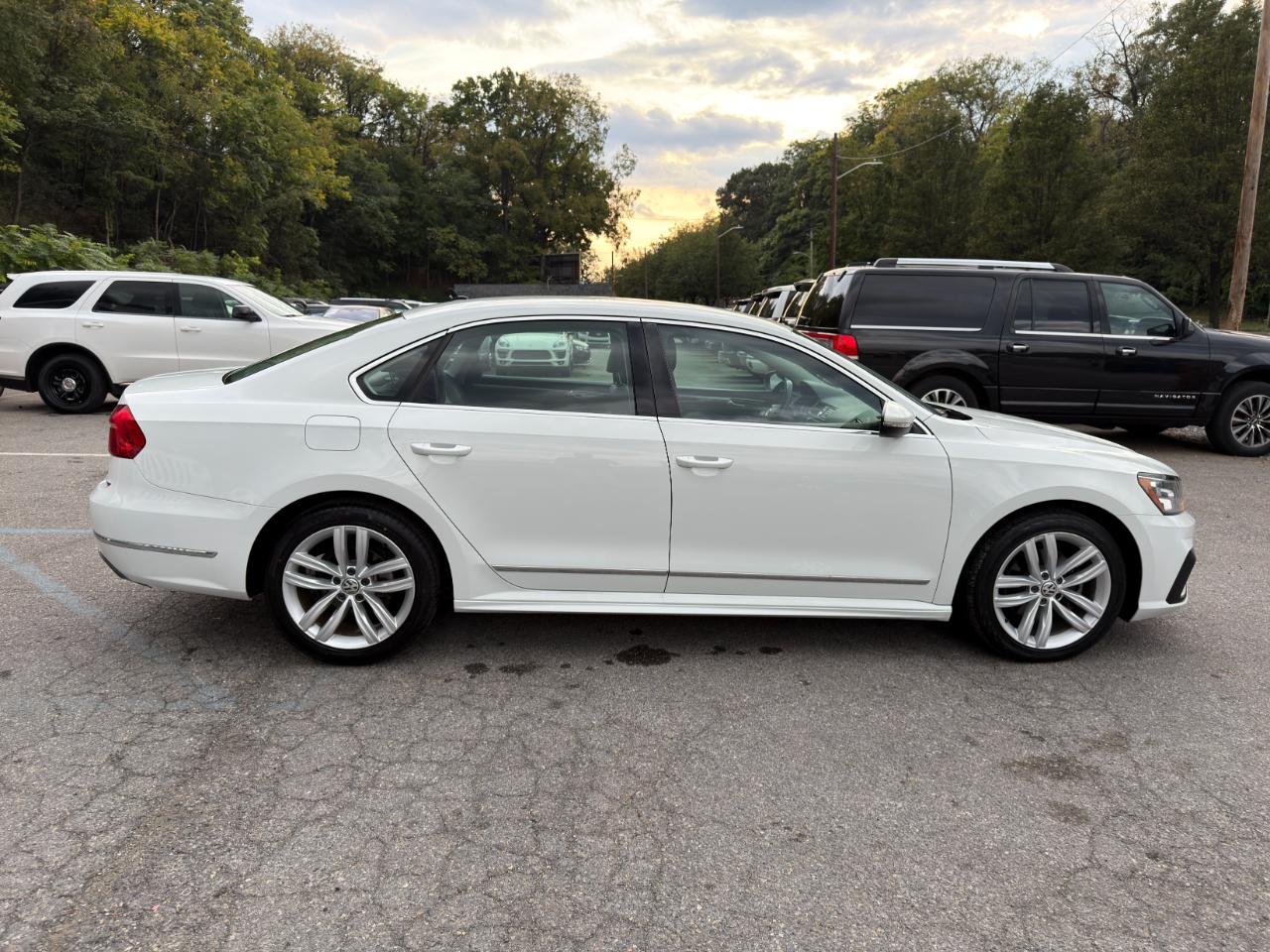 Volkswagen Passat 4dr Sdn 1.8T Auto S PZEV 2016
