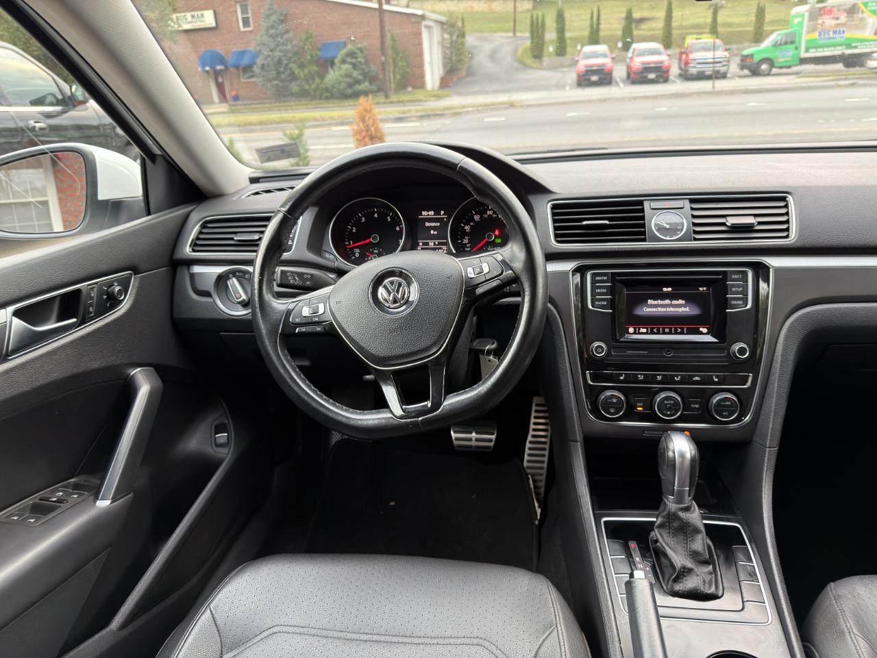 Volkswagen Passat 4dr Sdn 1.8T Auto S PZEV 2016