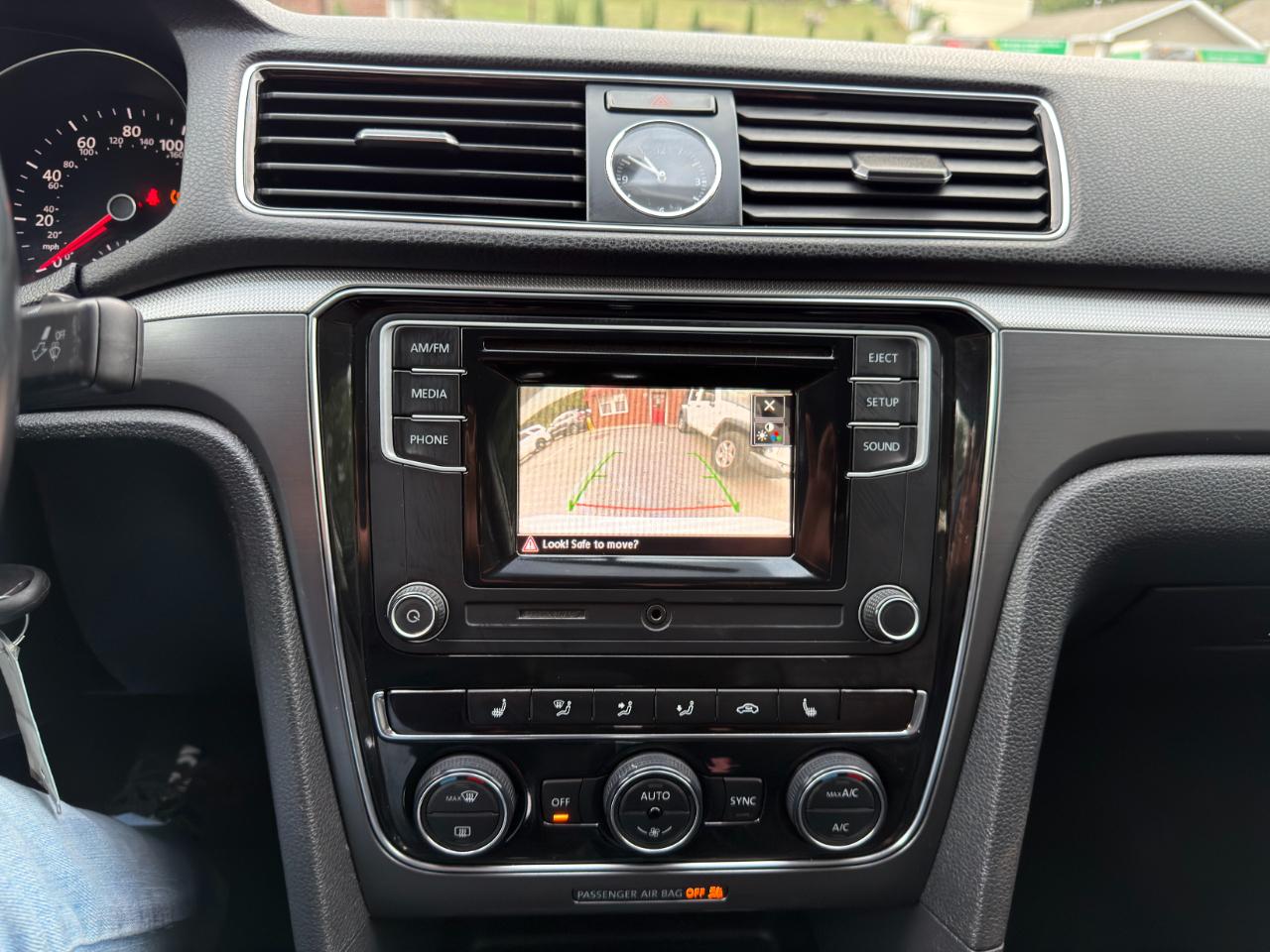 Volkswagen Passat 4dr Sdn 1.8T Auto S PZEV 2016