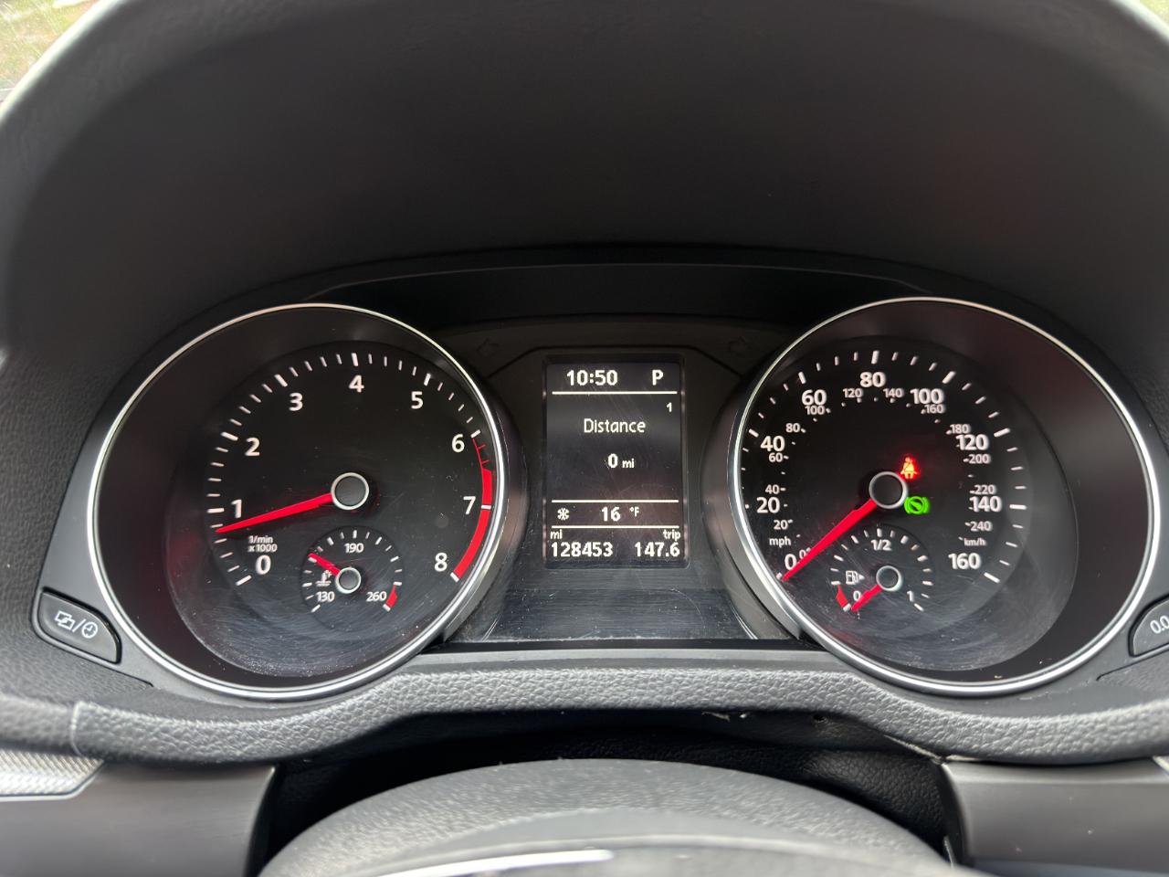 Volkswagen Passat 4dr Sdn 1.8T Auto S PZEV 2016