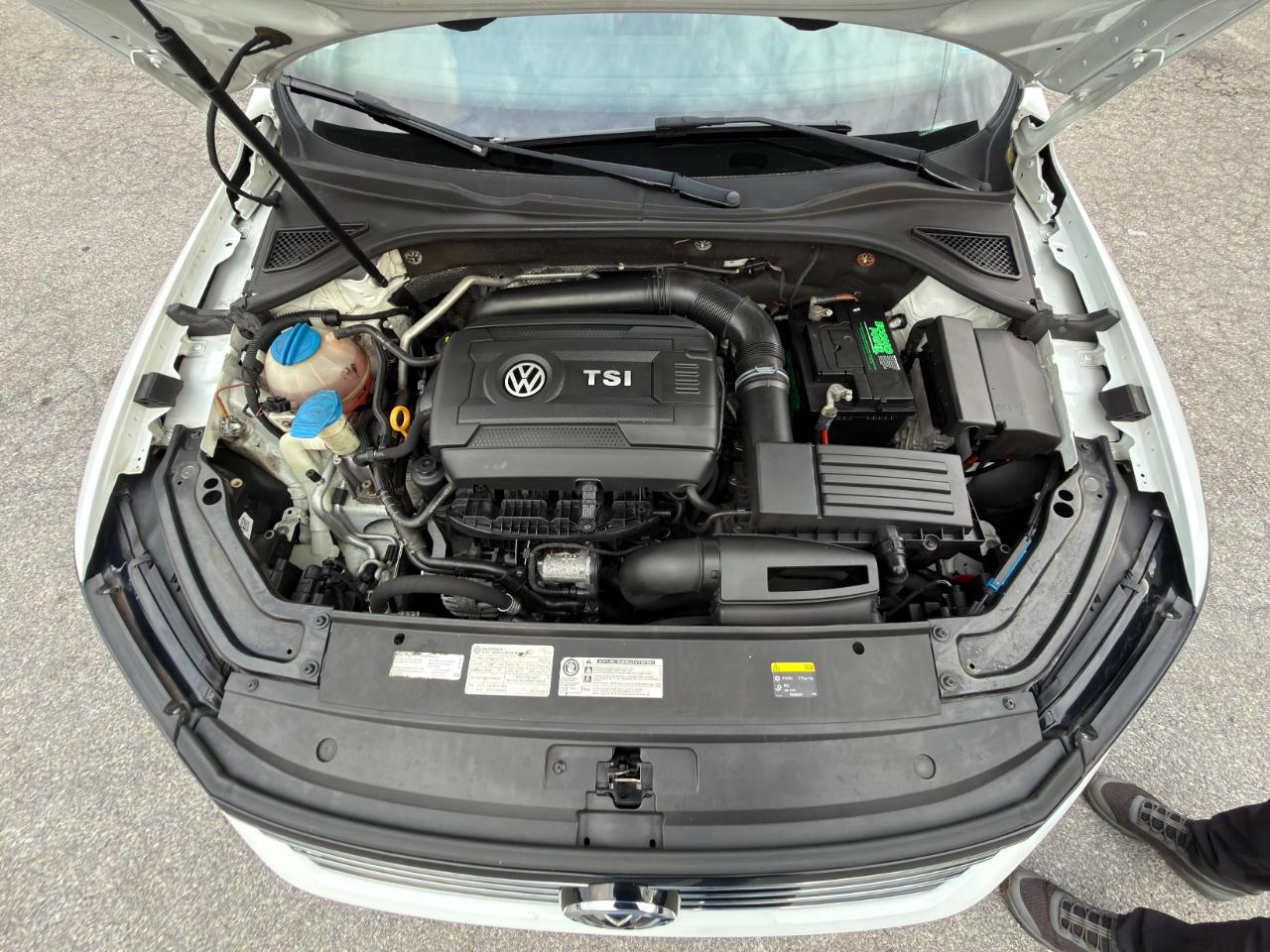 Volkswagen Passat 4dr Sdn 1.8T Auto S PZEV 2016