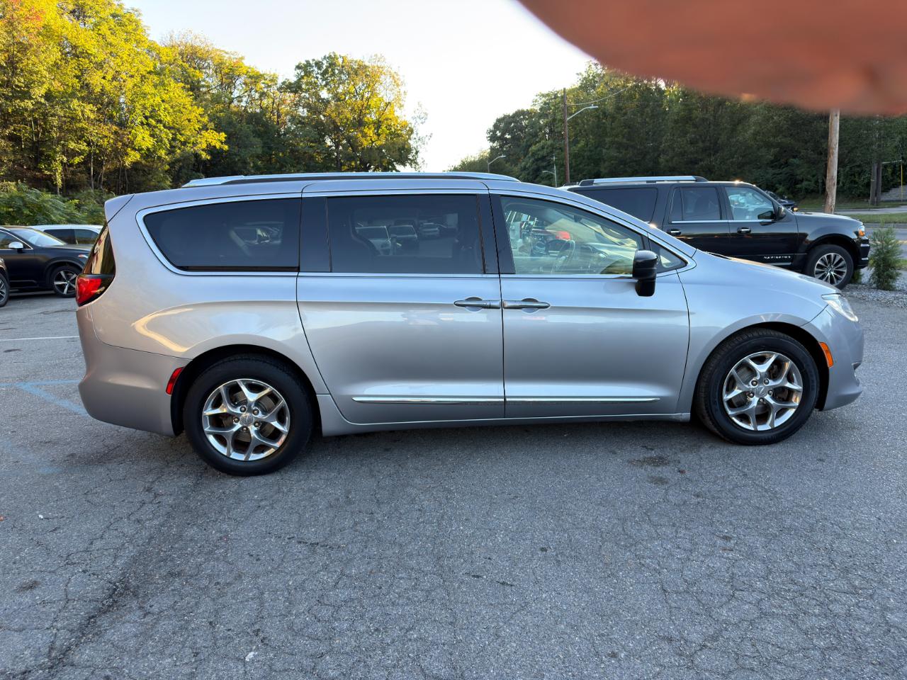 Chrysler Pacifica Limited FWD 2018