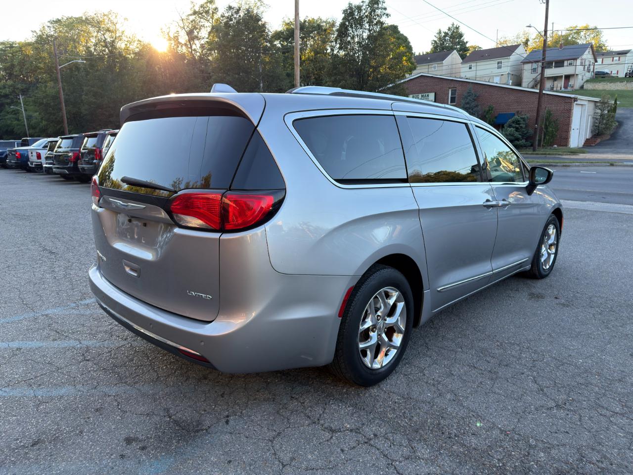 Chrysler Pacifica Limited FWD 2018