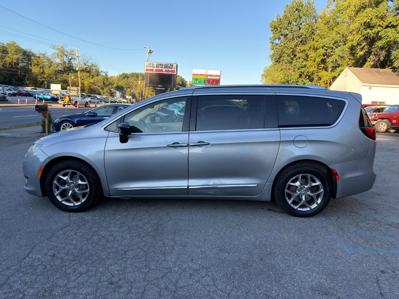 Chrysler Pacifica Limited FWD 2018