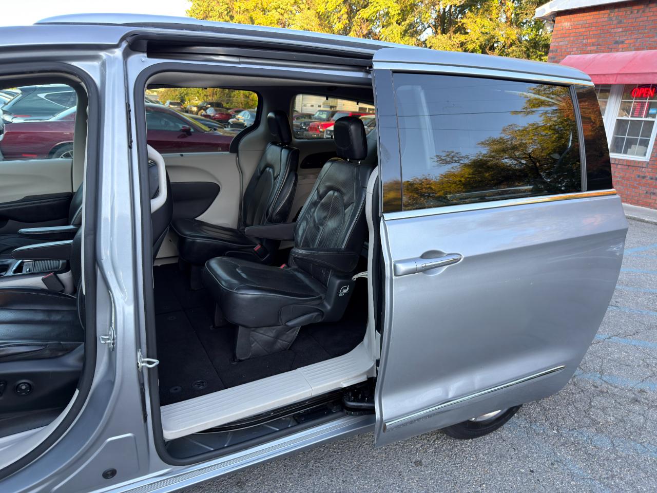 Chrysler Pacifica Limited FWD 2018