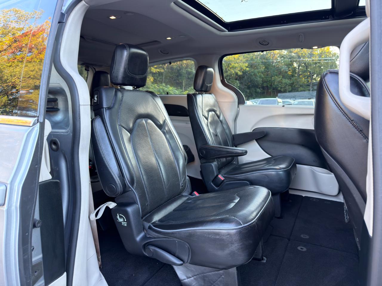 Chrysler Pacifica Limited FWD 2018