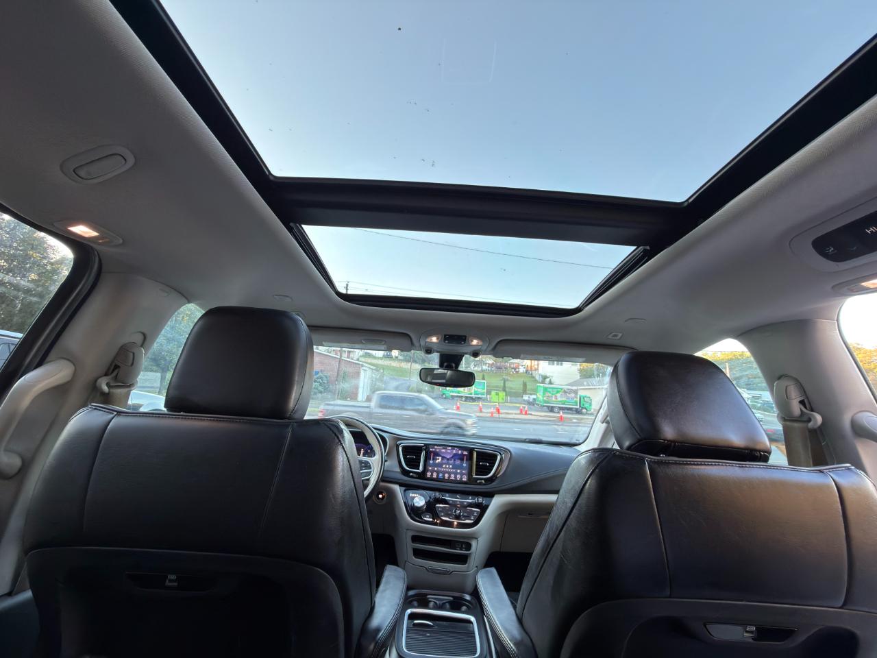 Chrysler Pacifica Limited FWD 2018