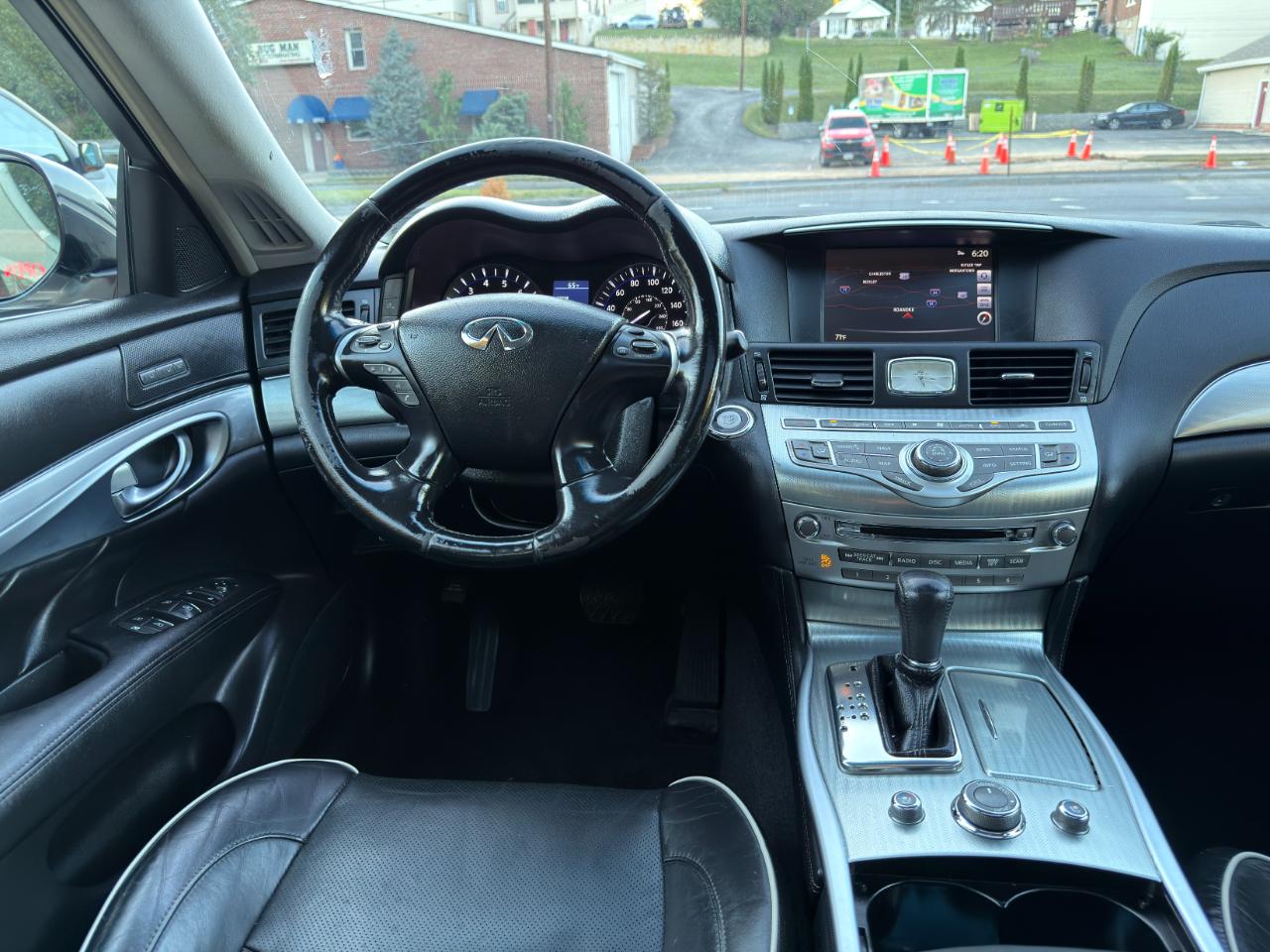 Infiniti Q70L 3.7 LUXE AWD 2019