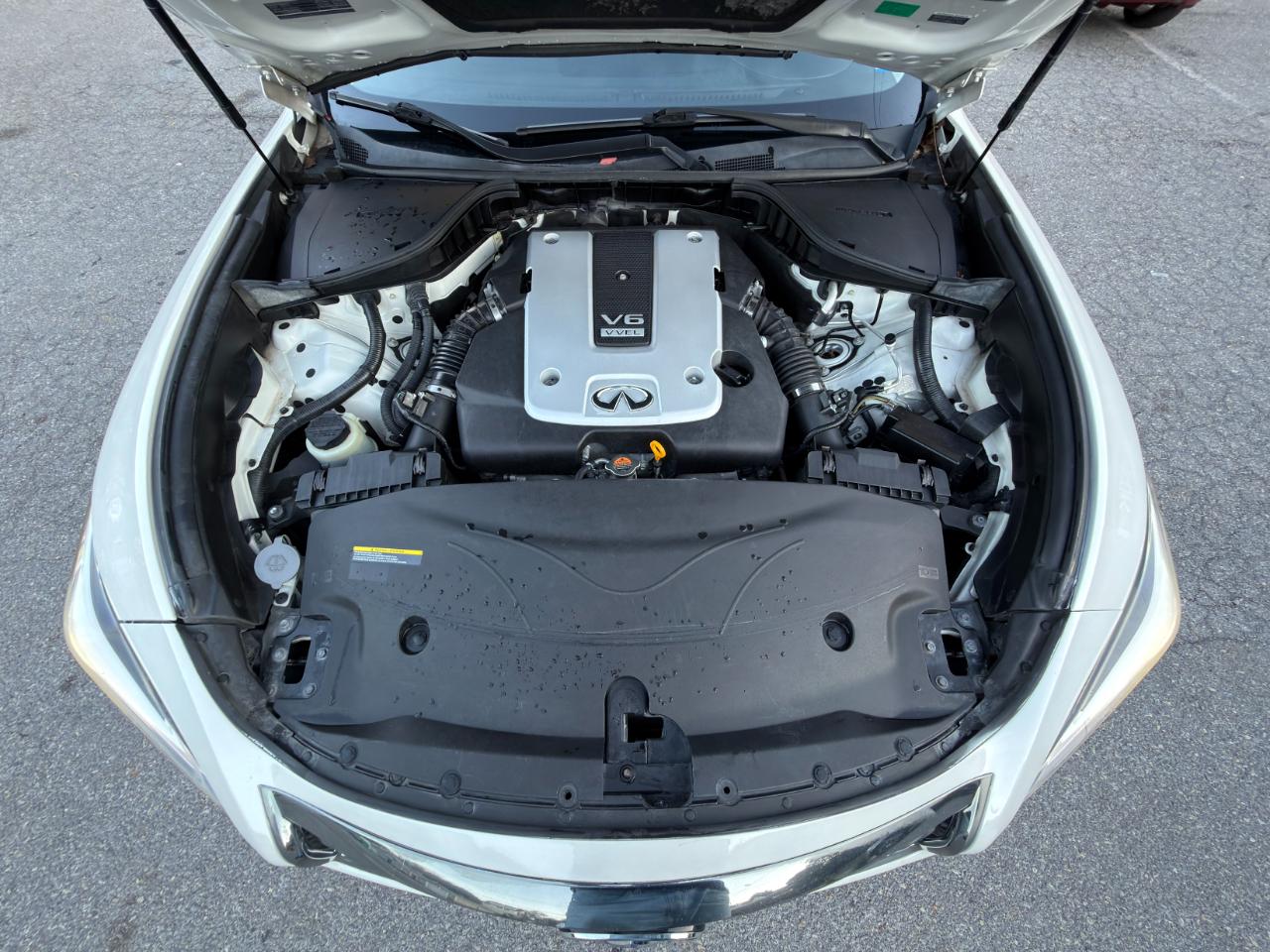Infiniti Q70L 3.7 LUXE AWD 2019