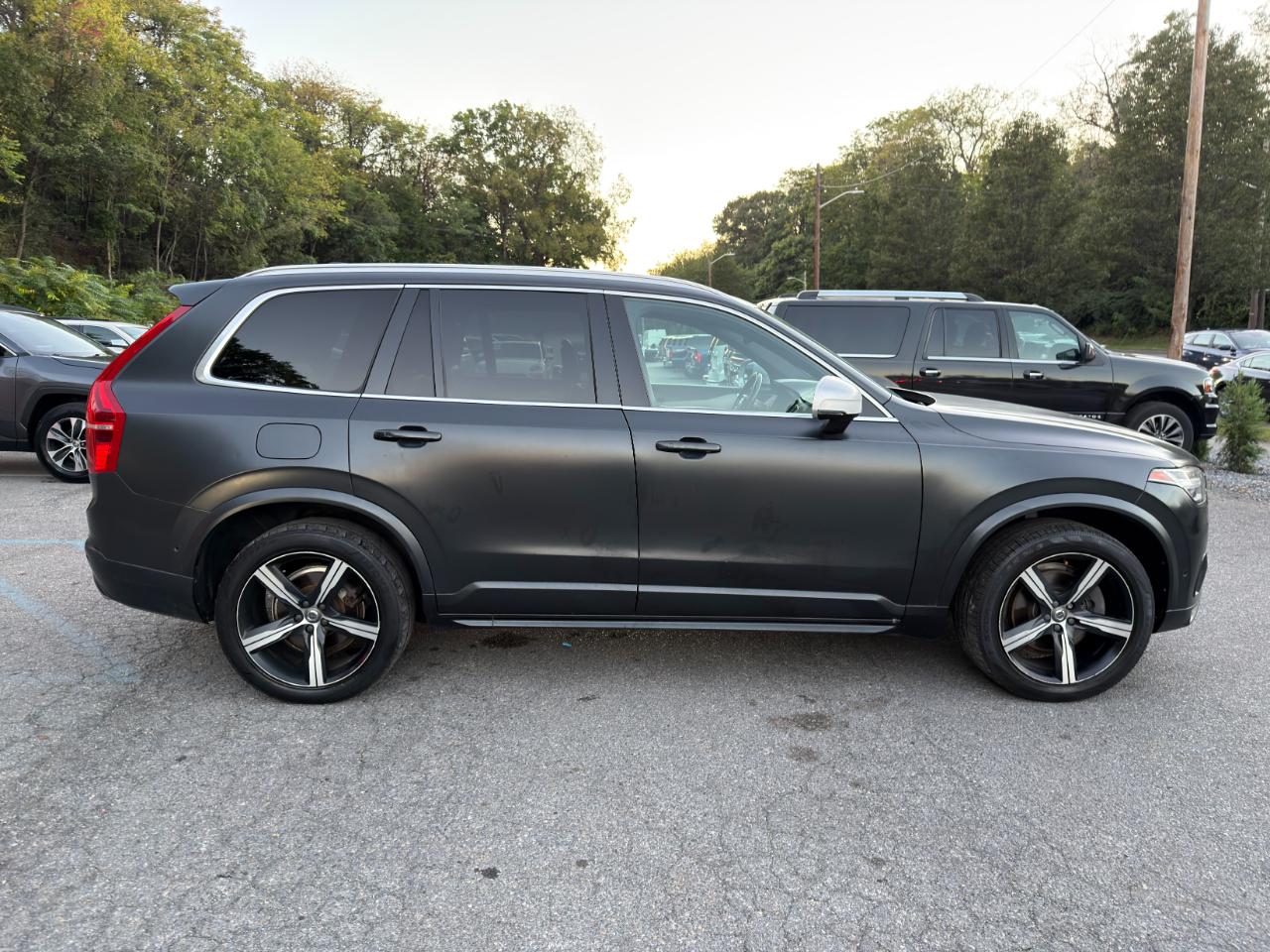 Volvo XC90 T6 AWD 7-Passenger R-Design 2017