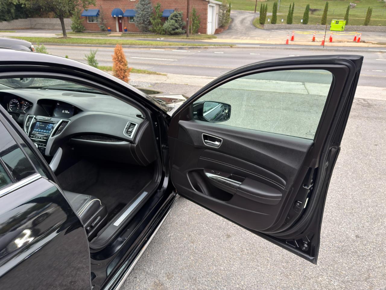 Acura TLX 3.5L FWD w/Technology Pkg 2018