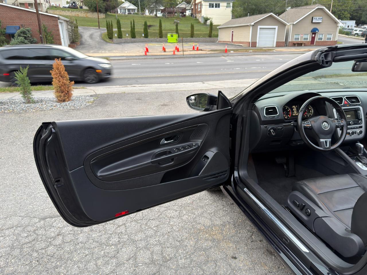 Volkswagen Eos 2dr Conv Executive SULEV 2013