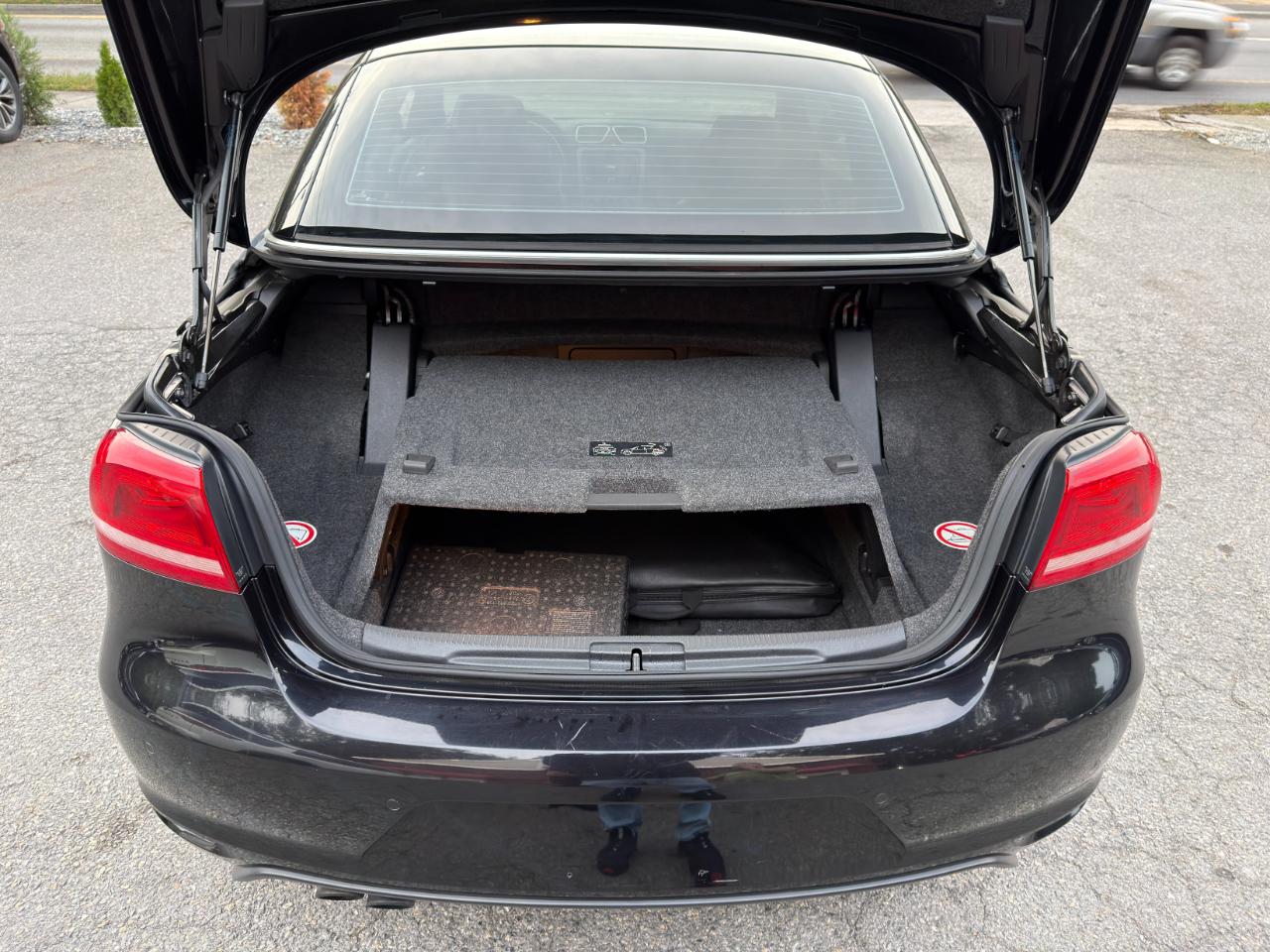 Volkswagen Eos 2dr Conv Executive SULEV 2013