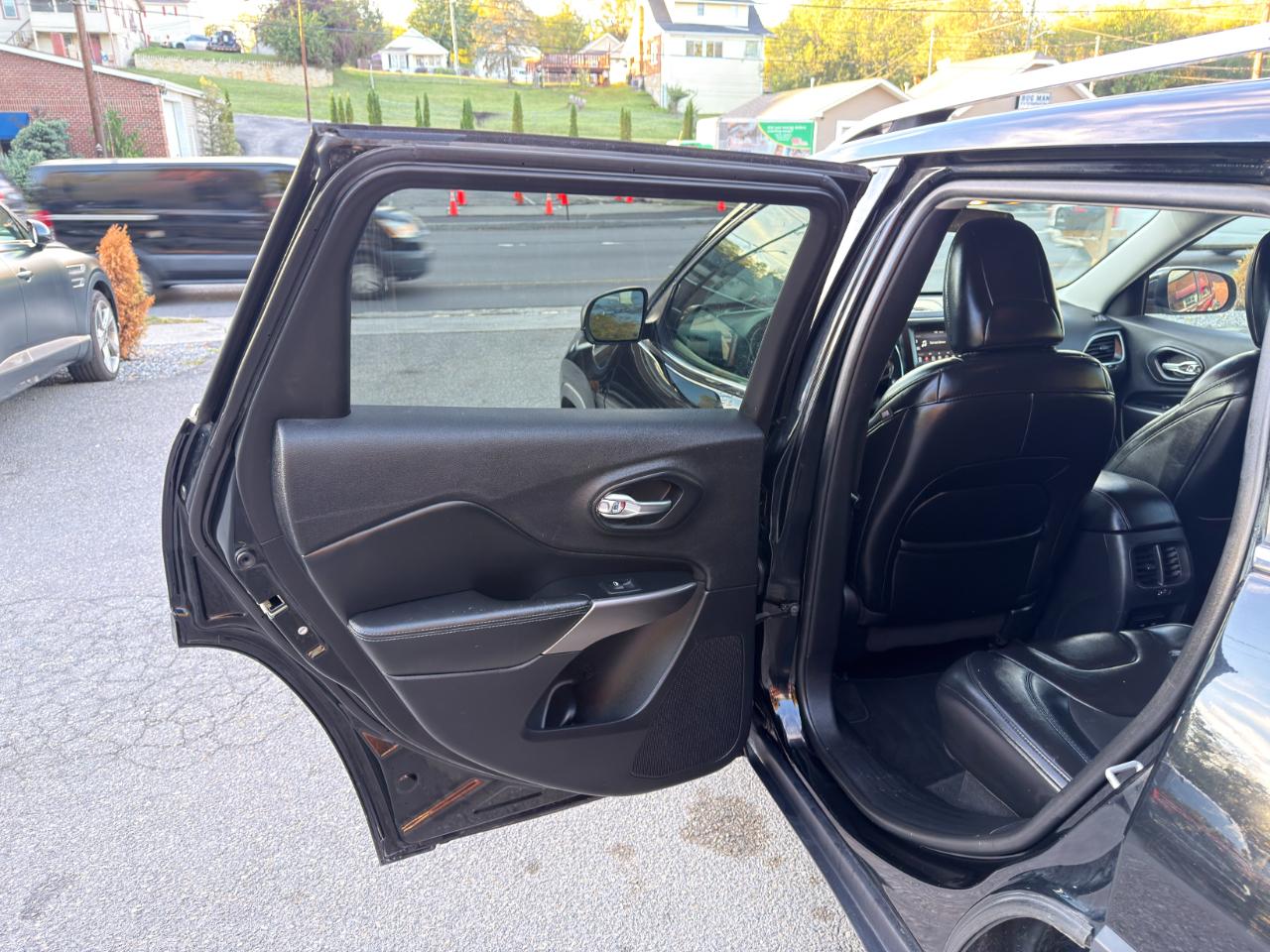 Jeep Cherokee Latitude Plus 4x4 2019